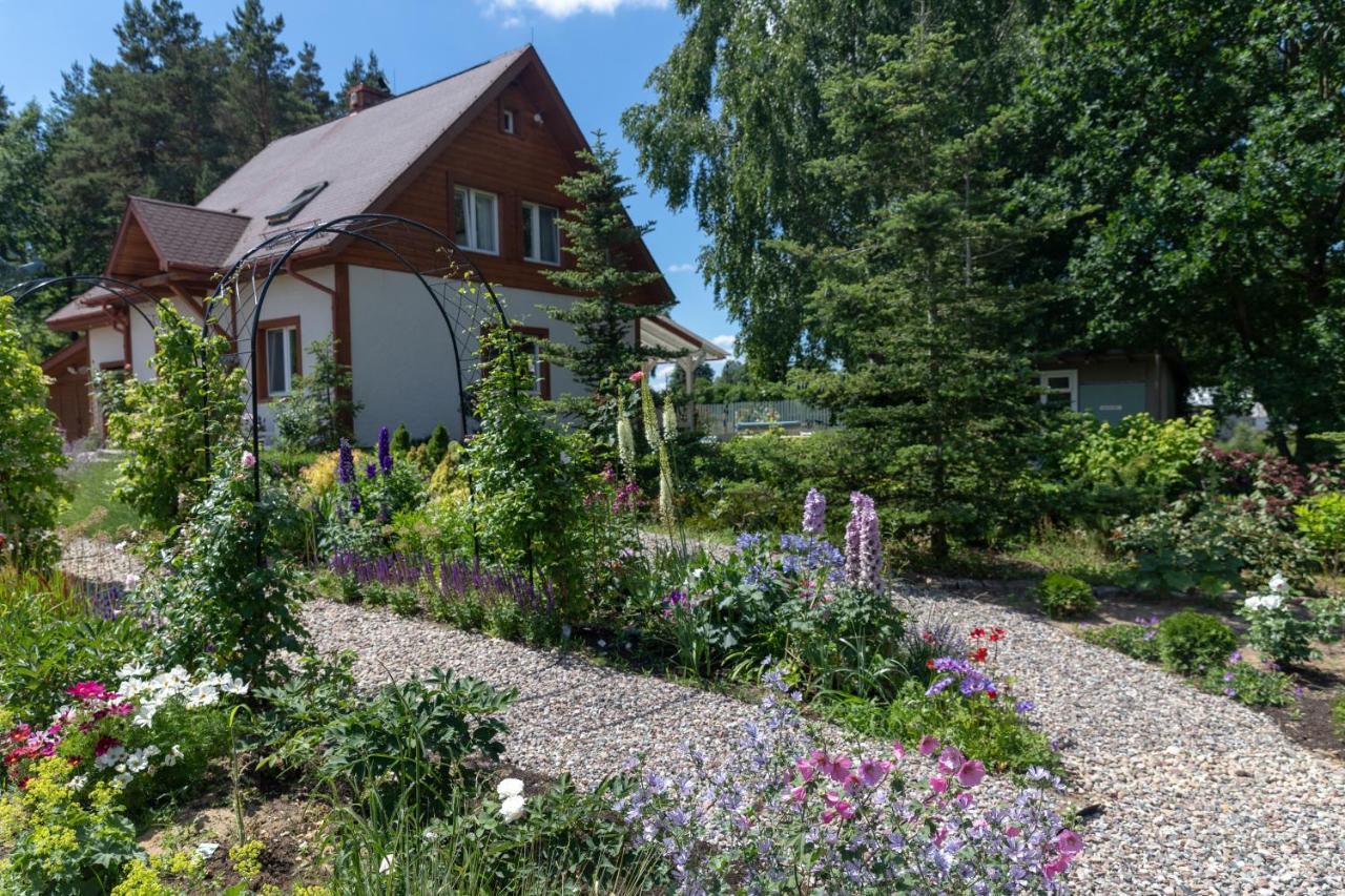 Cottage On The Hill Kielno Exterior foto